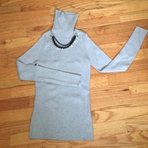 NWT Ann Taylor grey/silver ribbed sweater - XSP